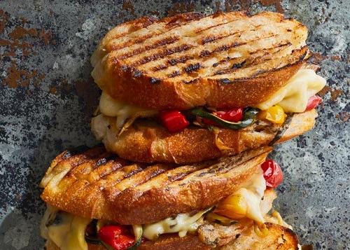 Elevate Your Taste Buds: Crafting the Perfect Gourmet Grilled Cheese on Rye