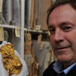 MASSIVE AUSSIE GOLD!! Beautiful Nugget Found Metal Detecting with Minelab GPZ 7000 in Victoria